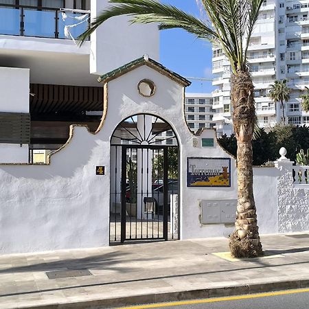 ベナルマデナEstudio Puerto Marinaアパートメント エクステリア 写真