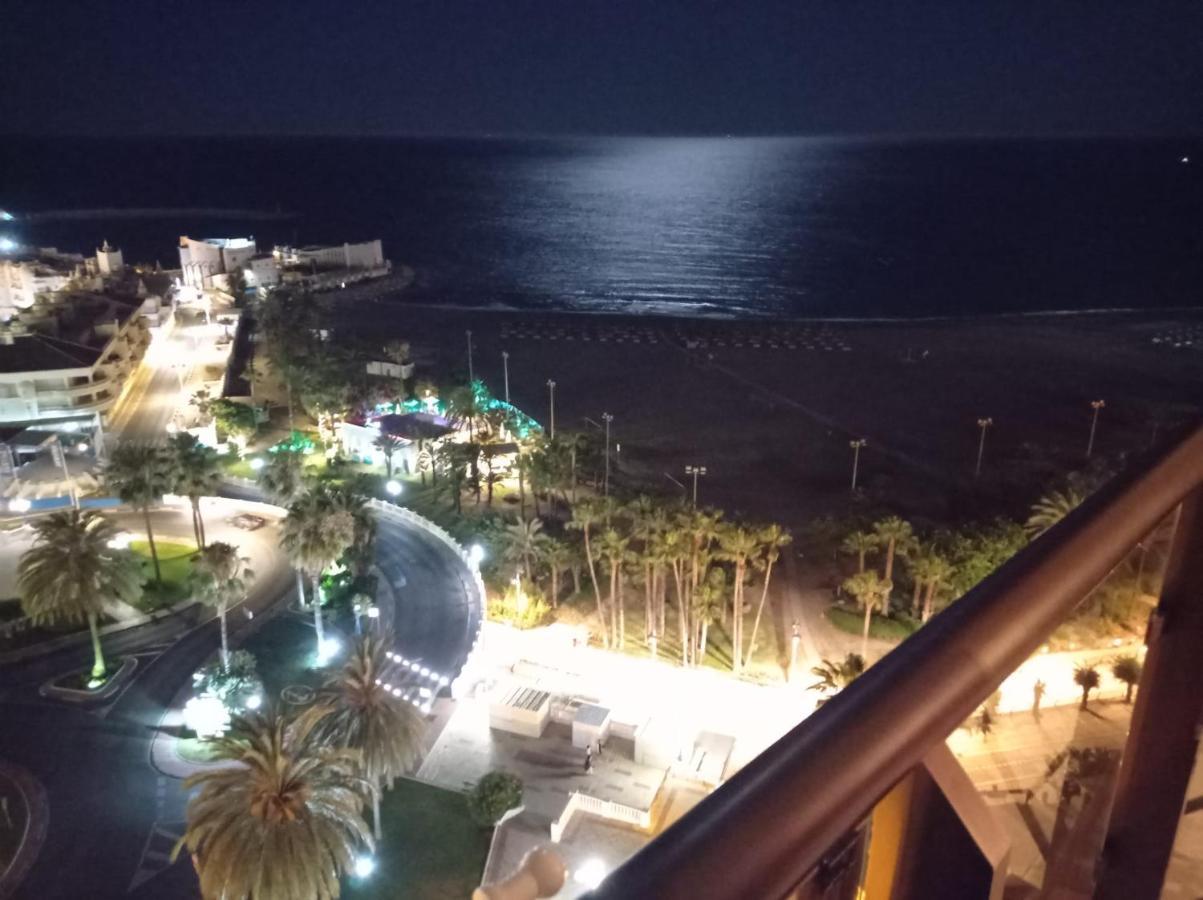 ベナルマデナEstudio Puerto Marinaアパートメント エクステリア 写真