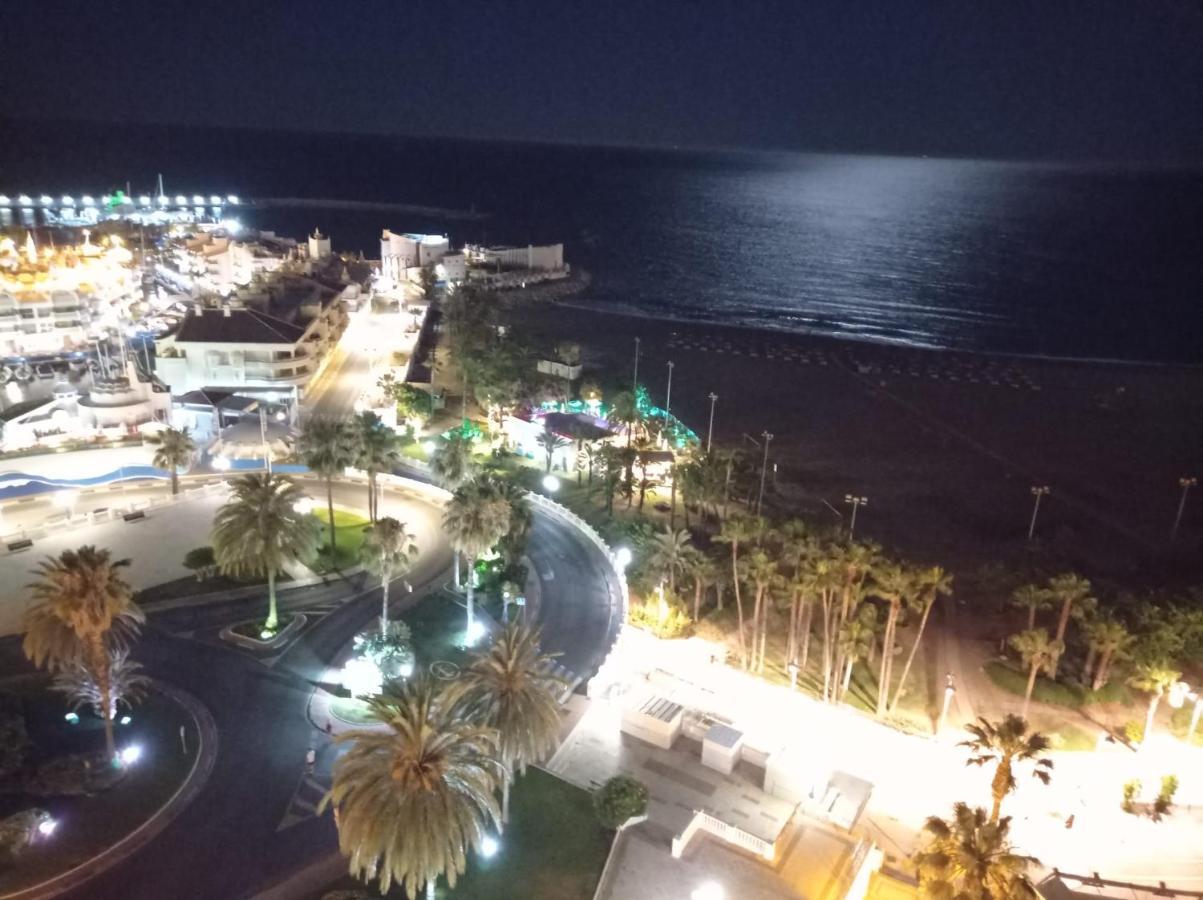 ベナルマデナEstudio Puerto Marinaアパートメント エクステリア 写真
